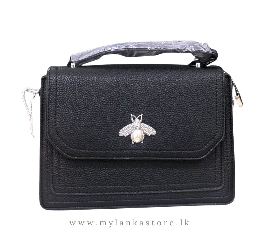 (AAA) Trendy Women’s Handbag with Bee Design – Crossbody & Shoulder Bag