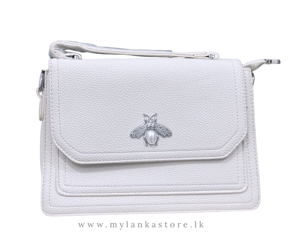 (AAA) Trendy Women’s Handbag with Bee Design – Crossbody & Shoulder Bag