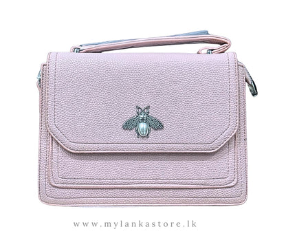 (AAA) Trendy Women’s Handbag with Bee Design – Crossbody & Shoulder Bag